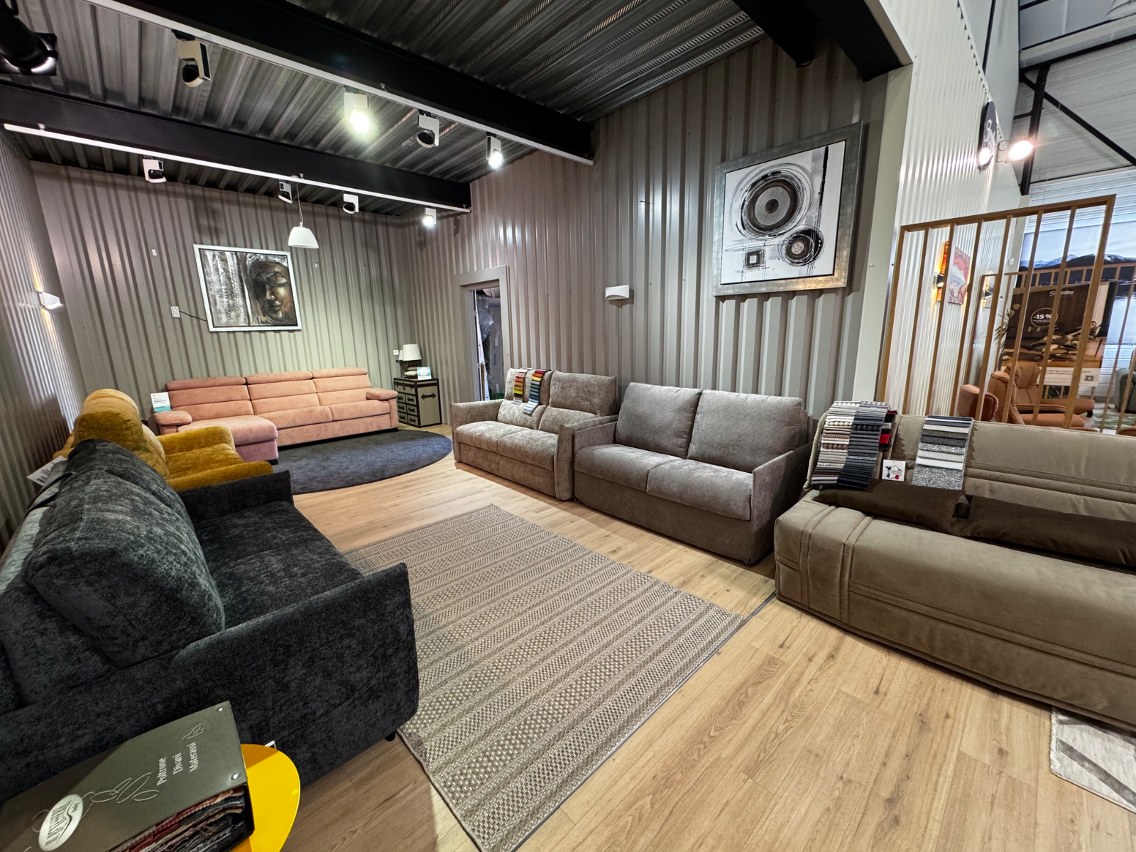 Espace détente — canapés et fauteuils